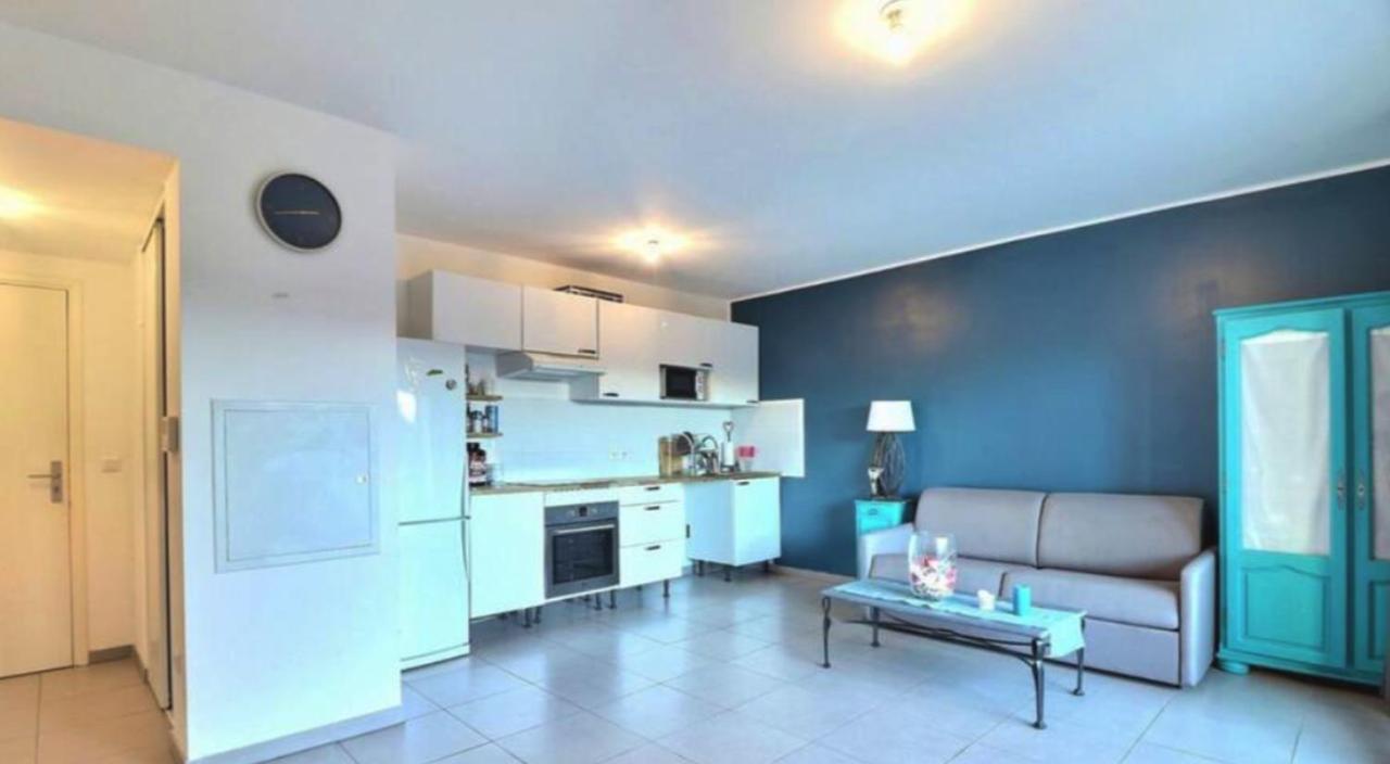 Appartement Spacieux Avec Grande Terrasse Марсилия Екстериор снимка